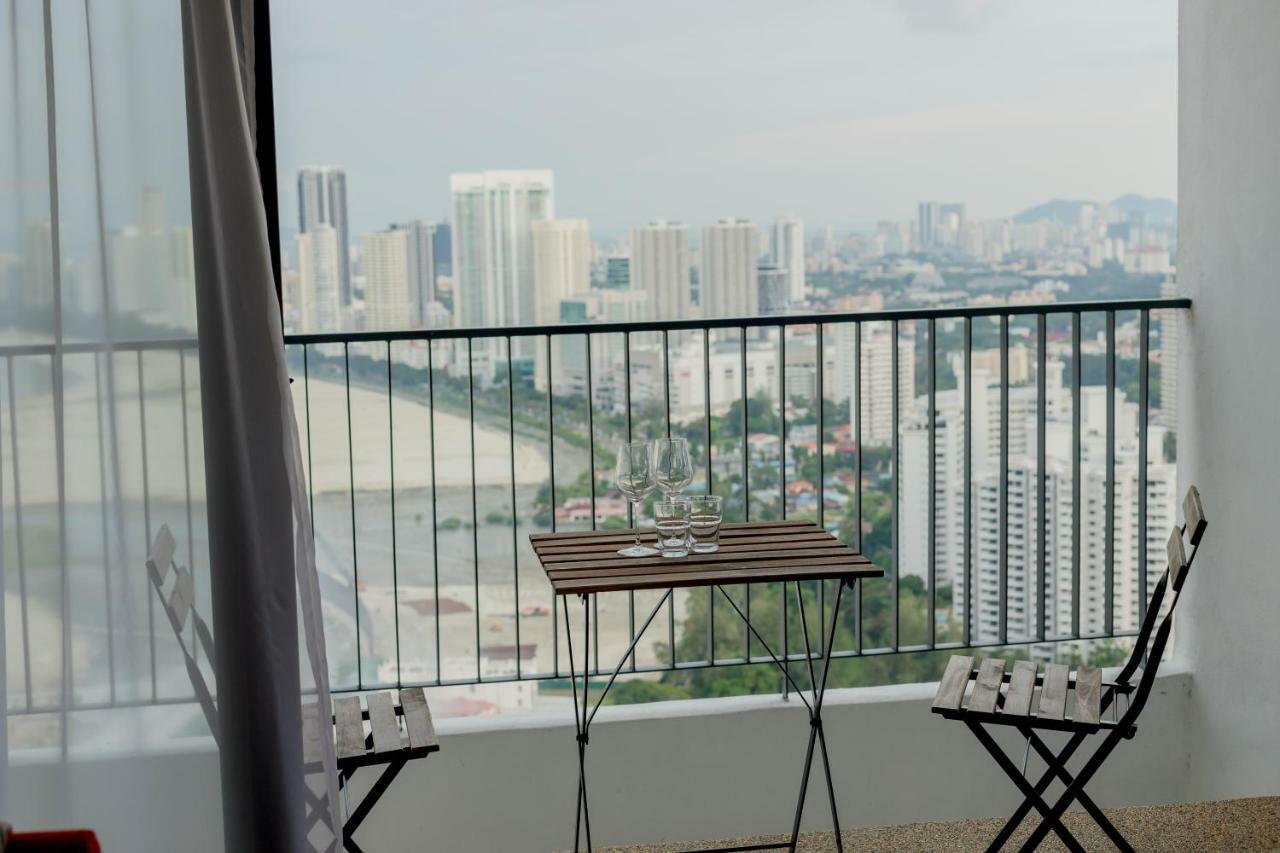 The Landmark Condo, By Sanguine George Town Buitenkant foto